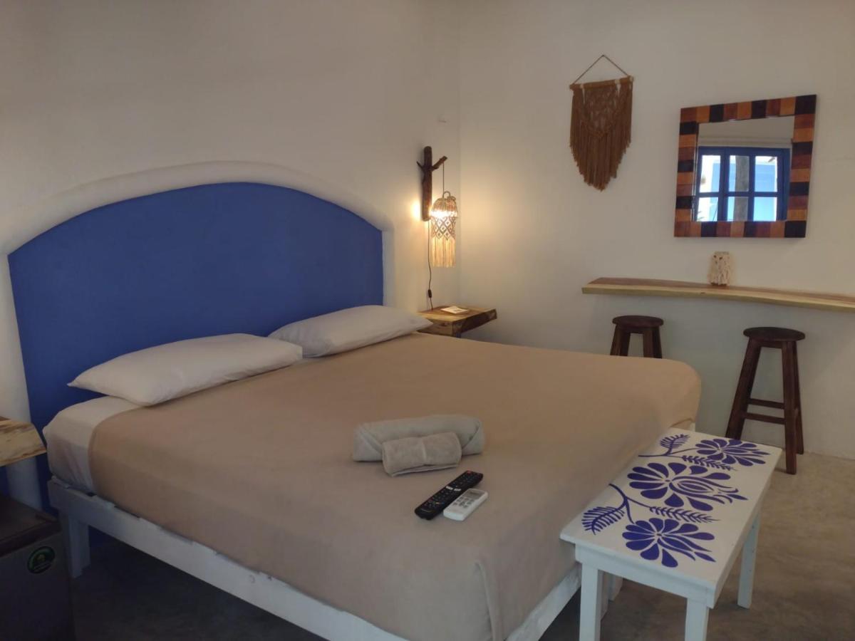 Mio Tulum Hotel Boutique Buitenkant foto A room at the hotel