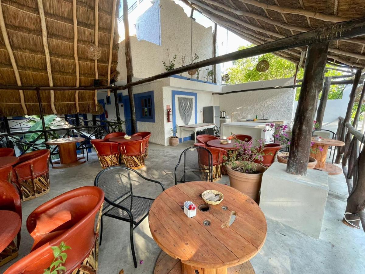 Mio Tulum Hotel Boutique Buitenkant foto Restaurant in Tulum