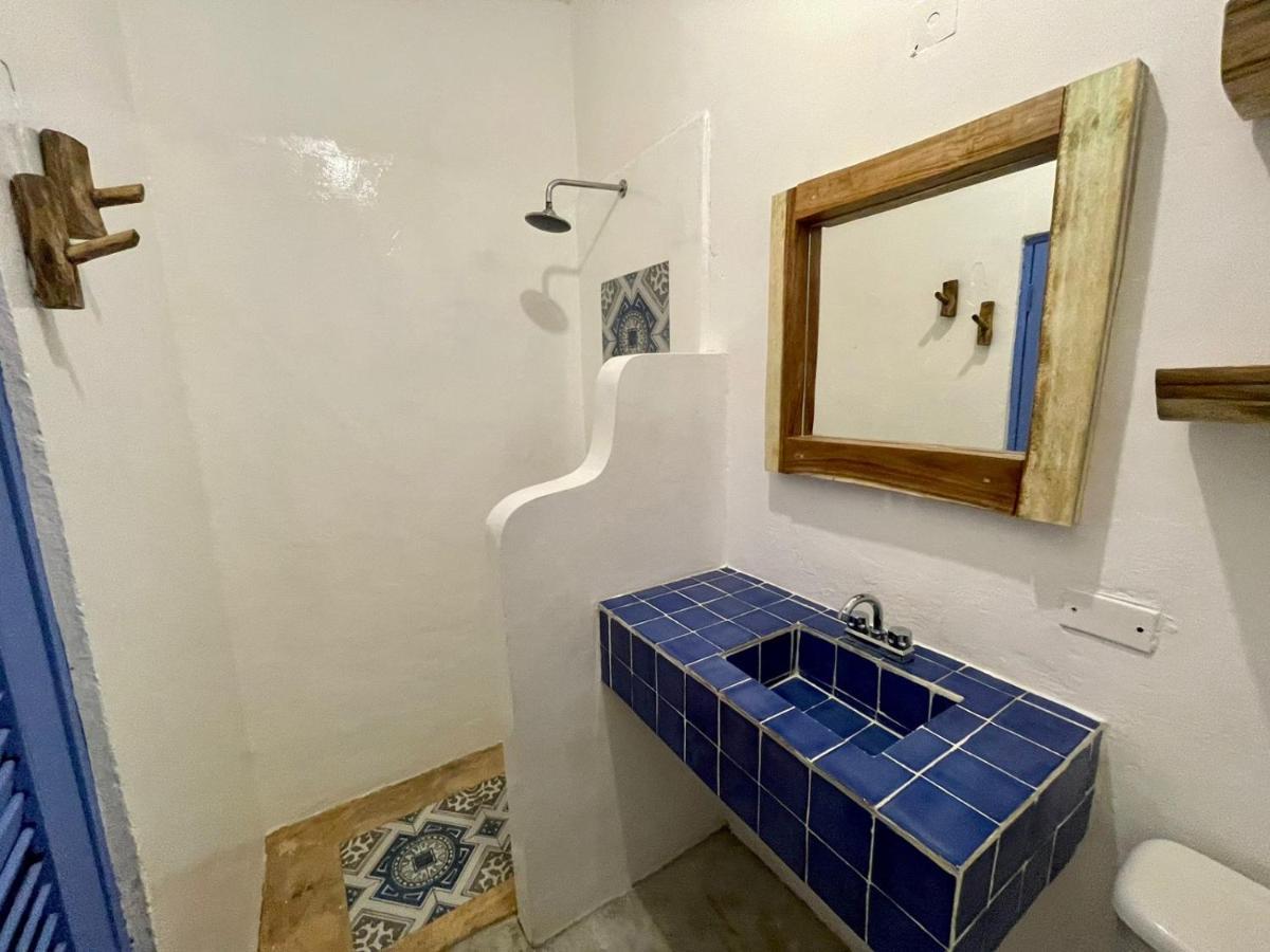 Mio Tulum Hotel Boutique Buitenkant foto Bathroom in a house in Tulum, Mexico